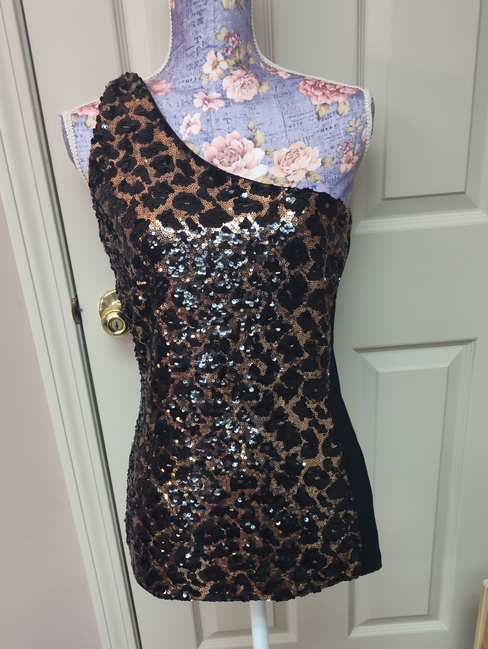 Cache One-Shoulder Sequin Leopard Print Top in Black and Brown